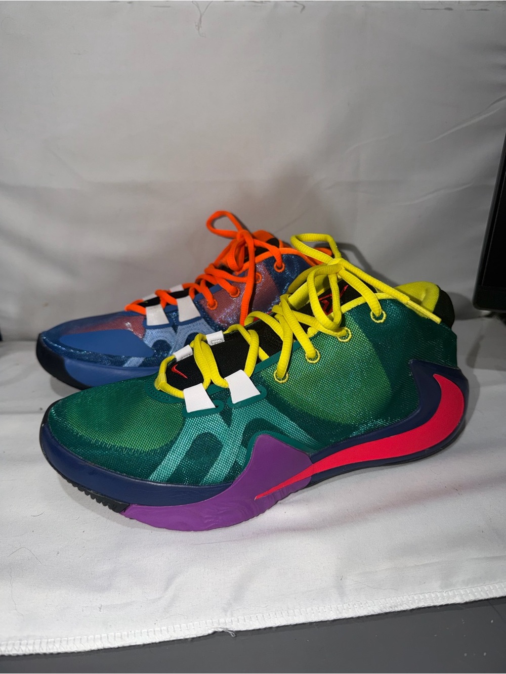 Nike Zoom Freak 1 Roots Multi Color Neon Vibrant Basketball Shoes Sneakers